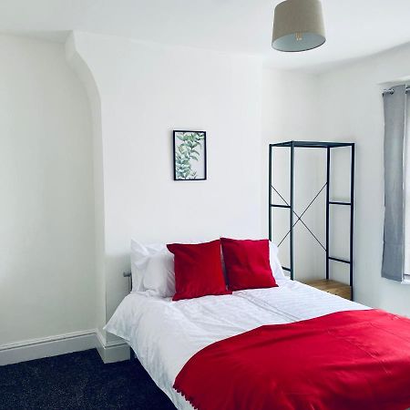 Villa 3 Bed Anfield House Close To Lfc Liverpool Exterior foto